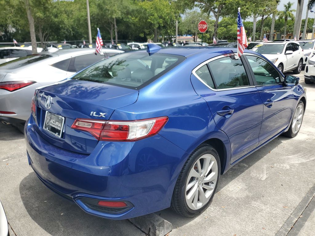 2017 Acura ILX - $11,688