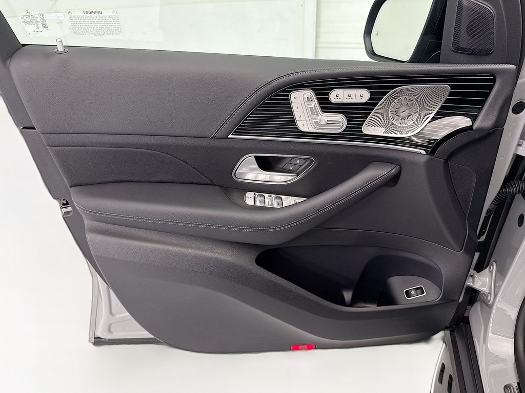 Thumbnail: 2026 Mercedes-Benz GLE - 23