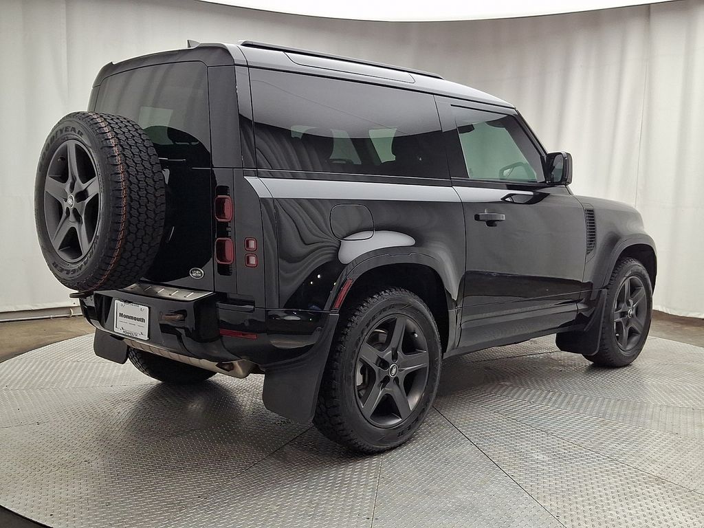 Thumbnail: 2023 Land Rover Defender - 4