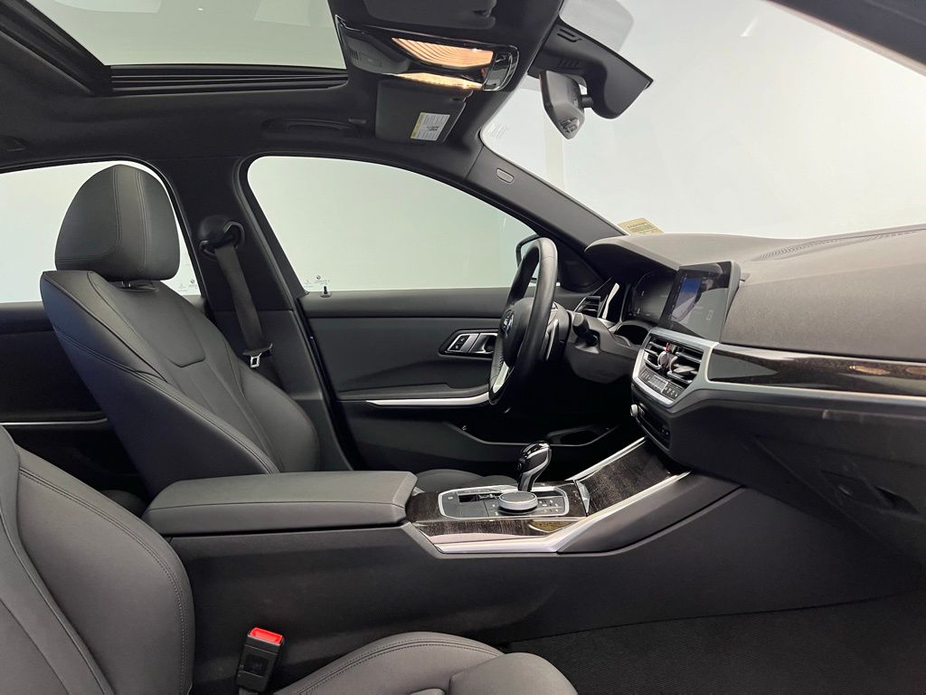 Thumbnail: 2020 BMW 3 Series - 7