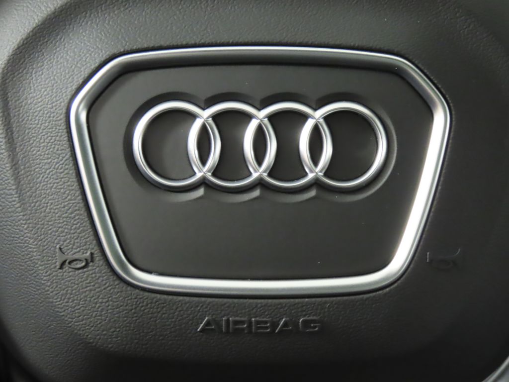 Thumbnail: 2025 Audi Q7 - 16