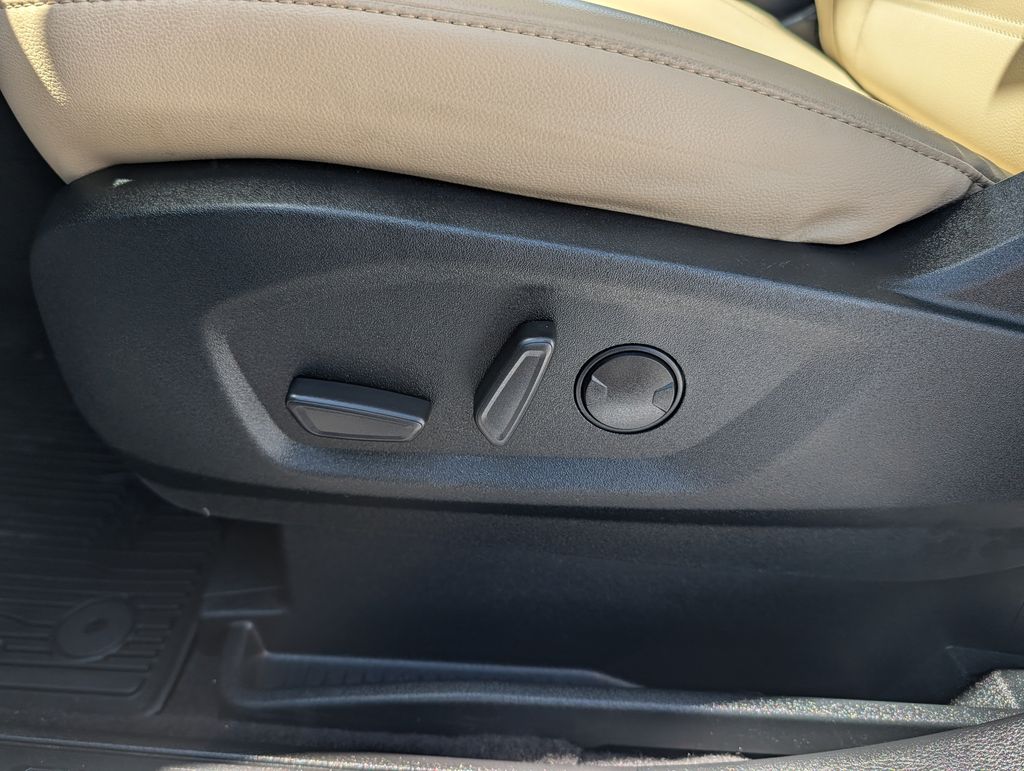 Used 2022 Ford Edge SUV