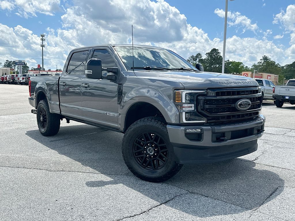 Gray Metallic 2022 Ford F-250 Super Duty Lariat Crew Cab 4WD Pickup Truck Four-Wheel Drive Automatic