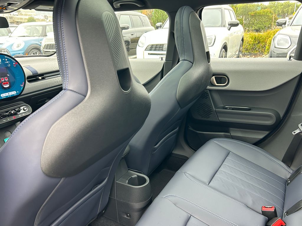 Thumbnail: 2026 MINI Cooper - 30