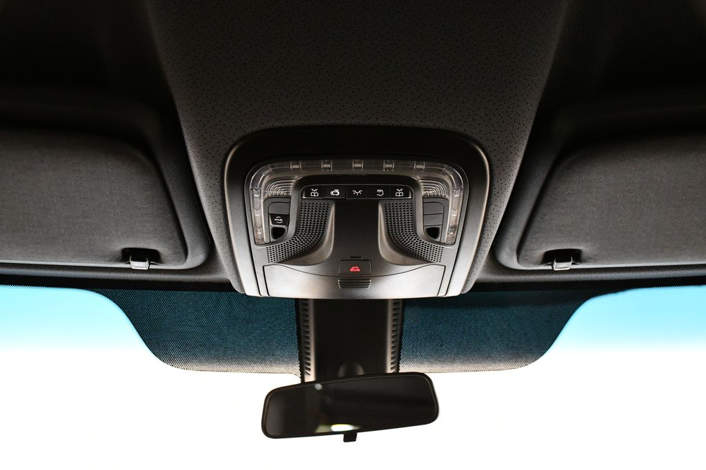 Thumbnail: 2025 Mercedes-Benz Sprinter - 13