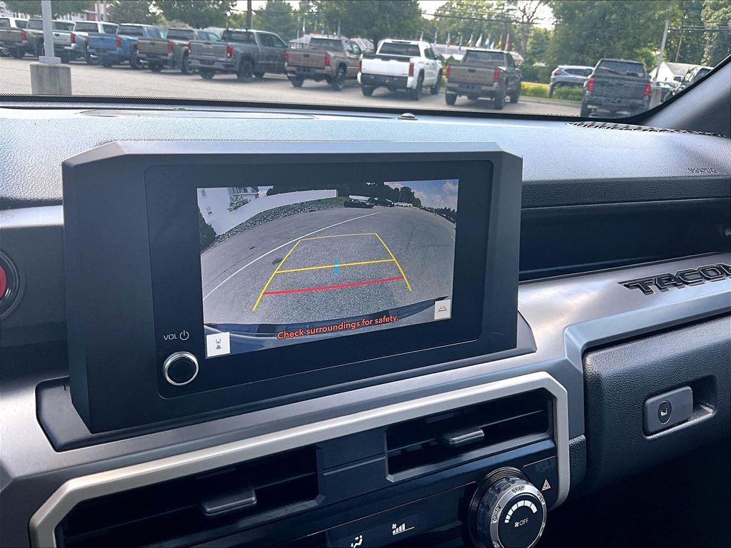 2024 Toyota Tacoma — photo 19