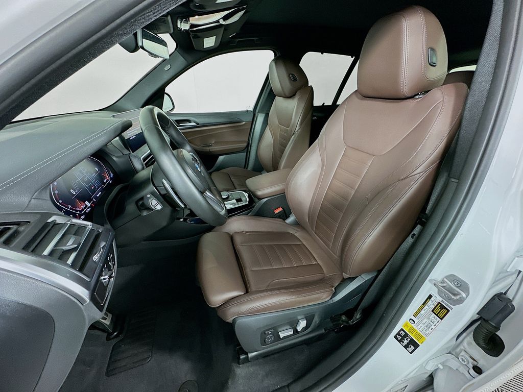 Thumbnail: 2022 BMW X3 - 21