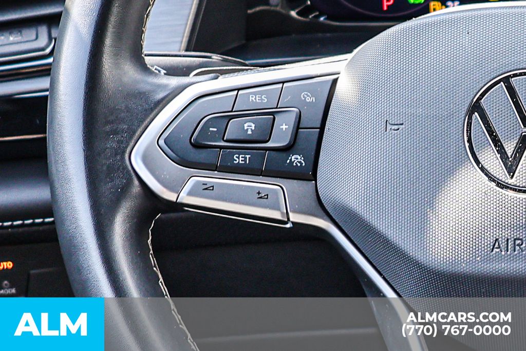 Used 2024 Gray Volkswagen 2.0T SE w/Technology image 35