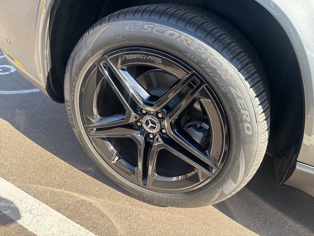 Thumbnail: 2025 Mercedes-Benz GLS - 5