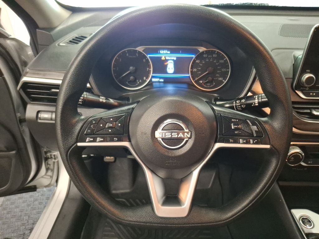 Used 2024 Nissan Altima Sedan