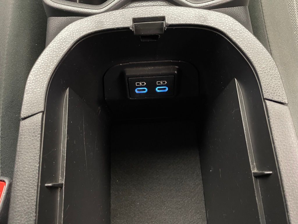 Thumbnail: 2022 Toyota RAV4 - 29