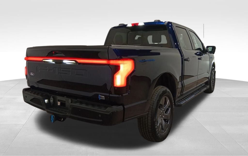 2024 Ford F-150 Lightning LARIAT