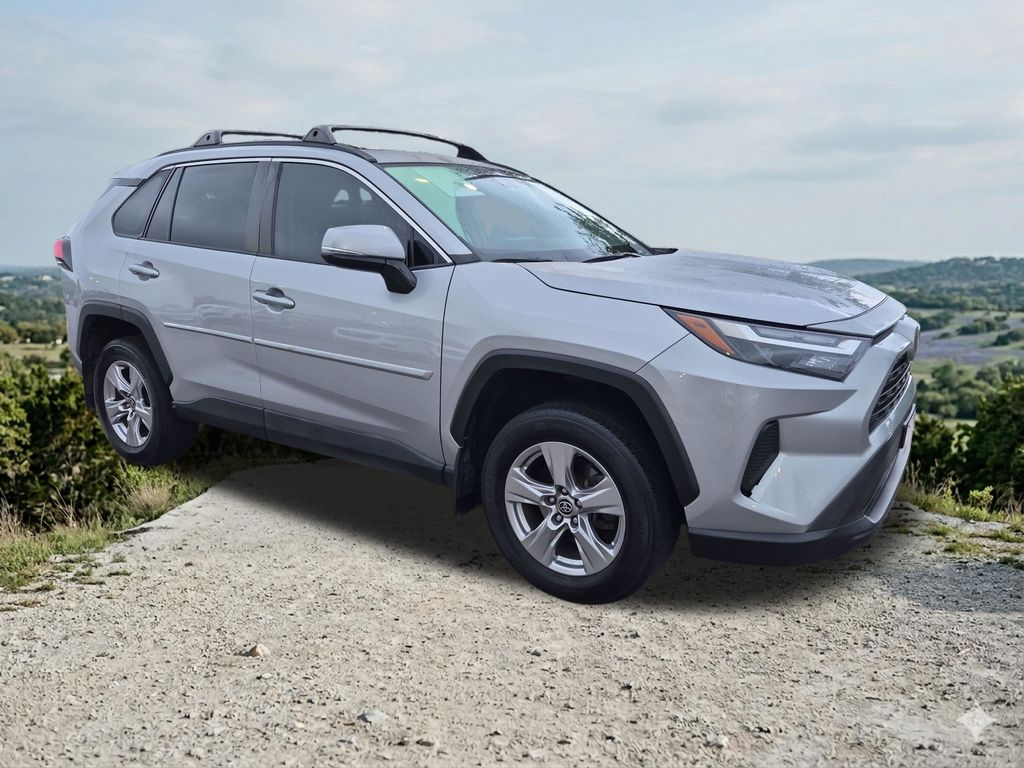 Silver Sky Metallic 2023 Toyota RAV4 XLE FWD SUV / Crossover Front-Wheel Drive 8-Speed Automatic