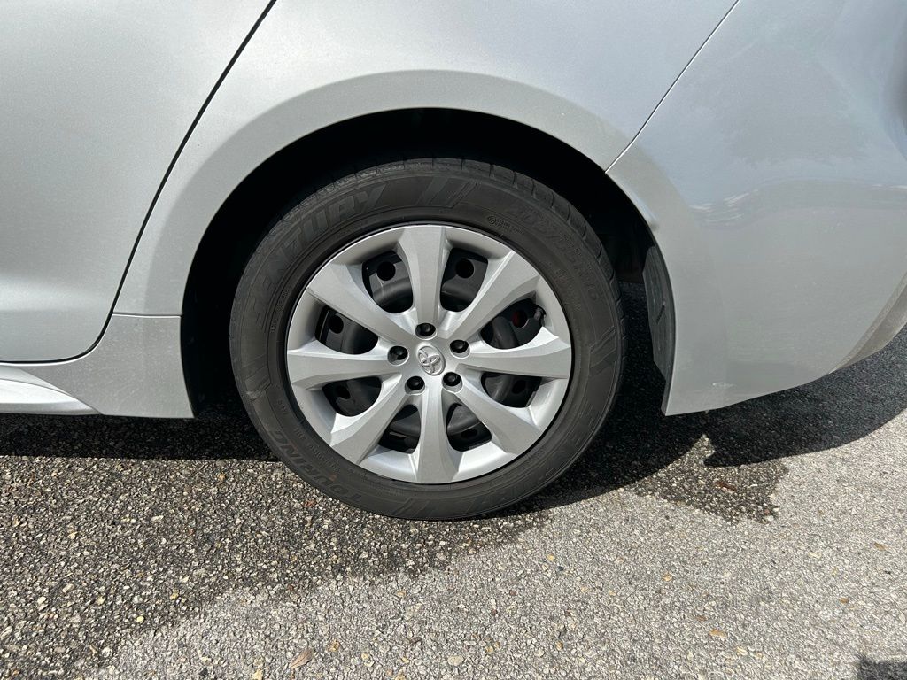 Thumbnail: 2024 Toyota Corolla - 9