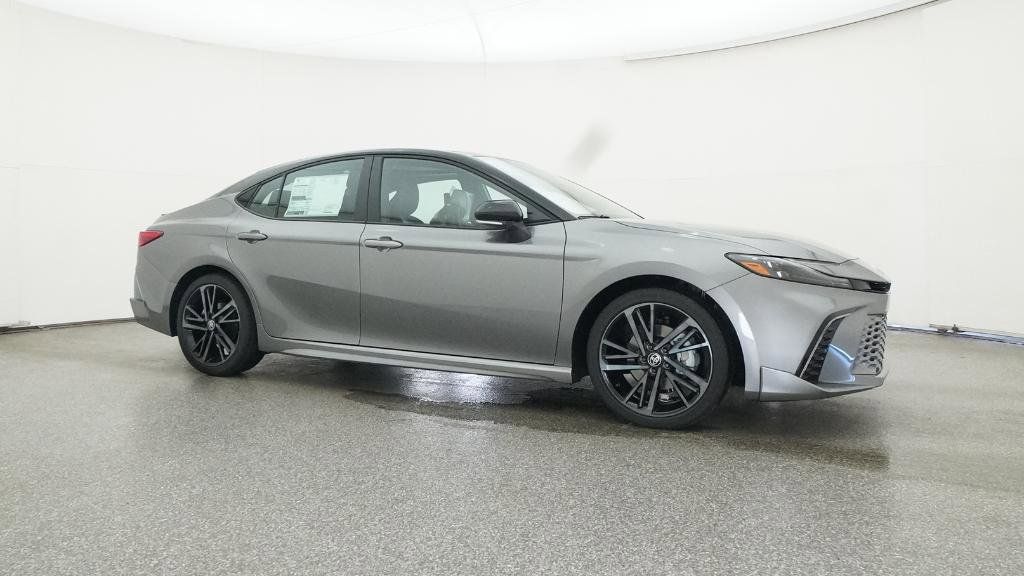 Thumbnail: 2025 Toyota Camry - 32