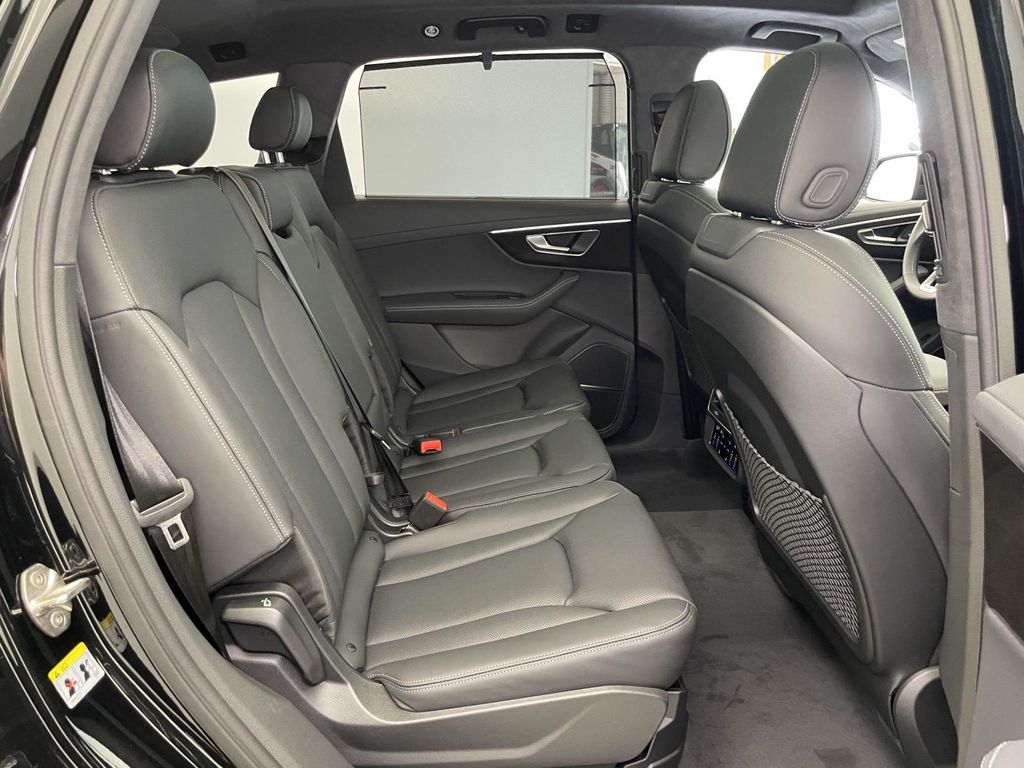 2026 Audi Q7  Black at Audi Porsche Sewickley