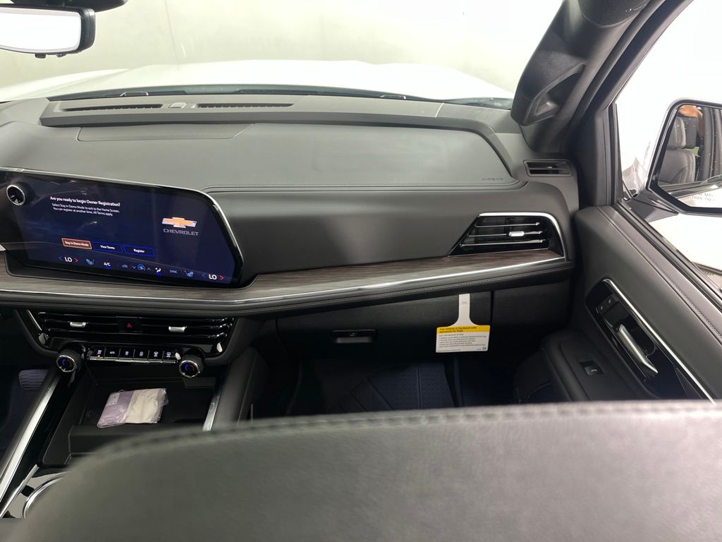 Thumbnail: 2026 Chevrolet Suburban - 16