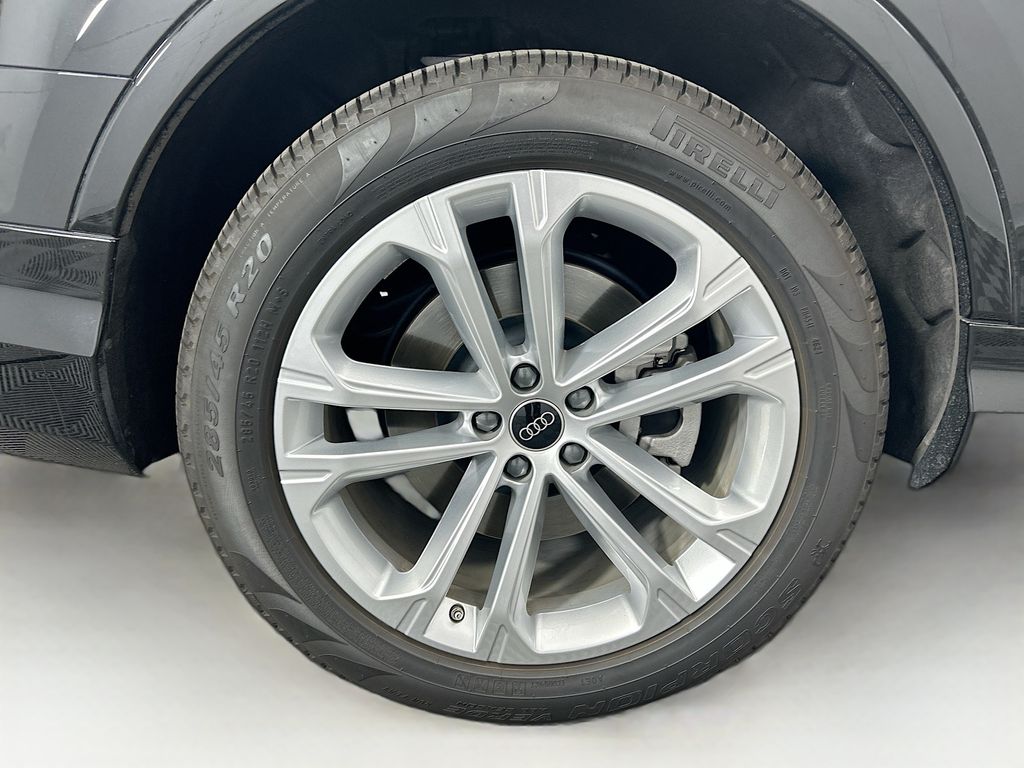 Thumbnail: 2025 Audi Q7 - 32