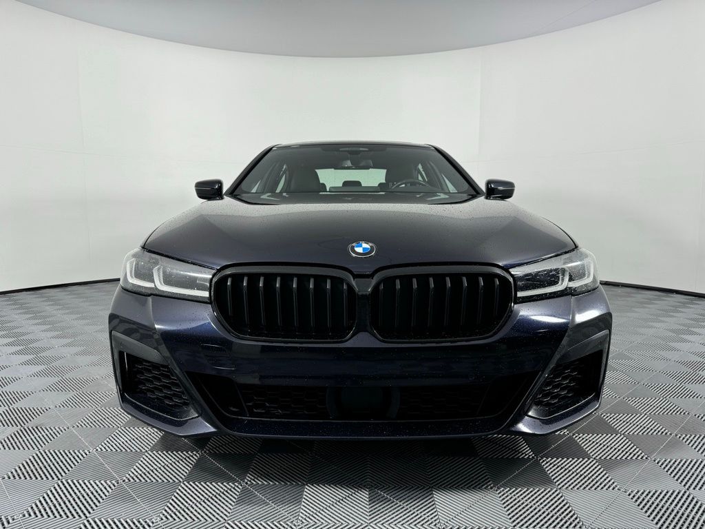 2022 BMW 5 Series M550i xDrive 2