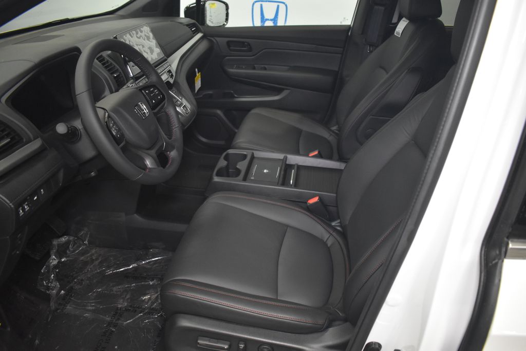 Thumbnail: 2026 Honda Odyssey - 19