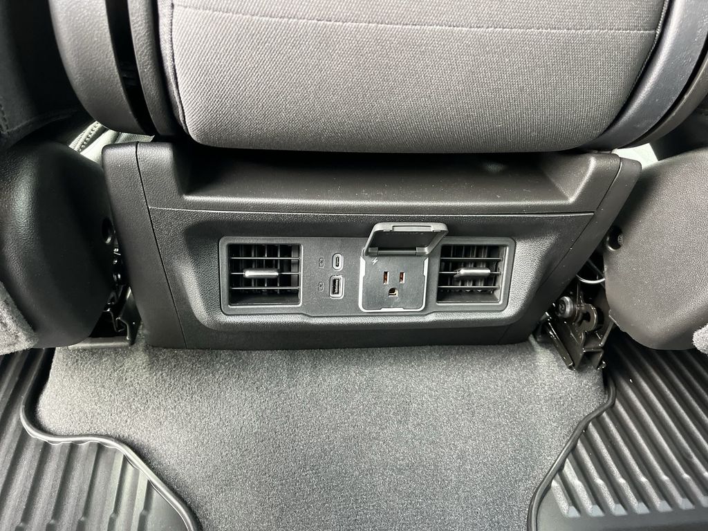 2025 Chevrolet Silverado 2500HD LT photo