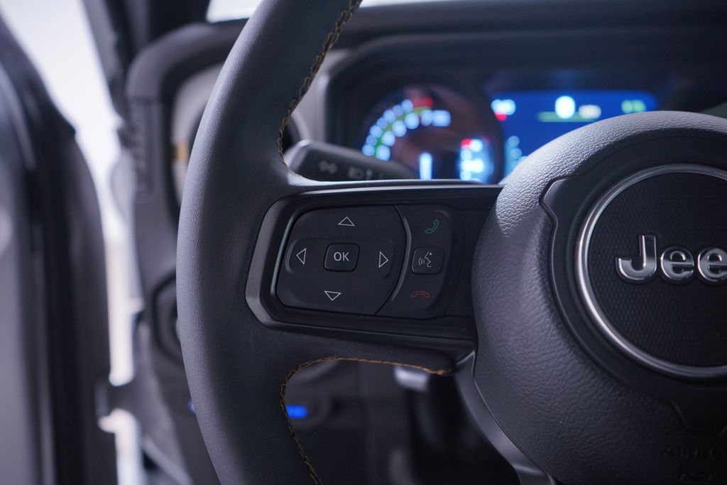 Thumbnail: 2024 Jeep Wrangler - 20