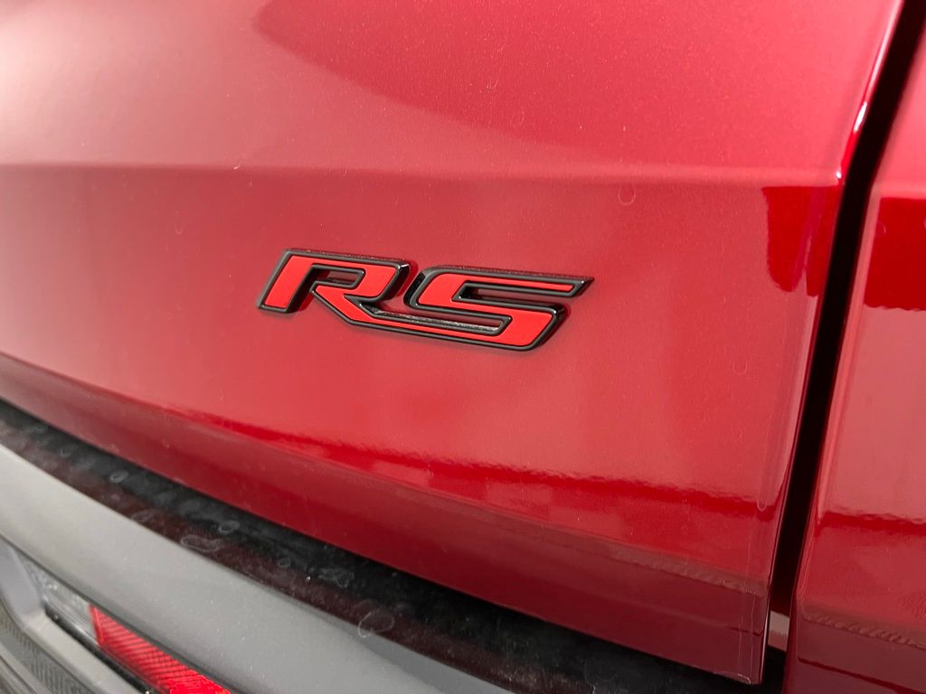 2025 Chevrolet Traverse RS 20