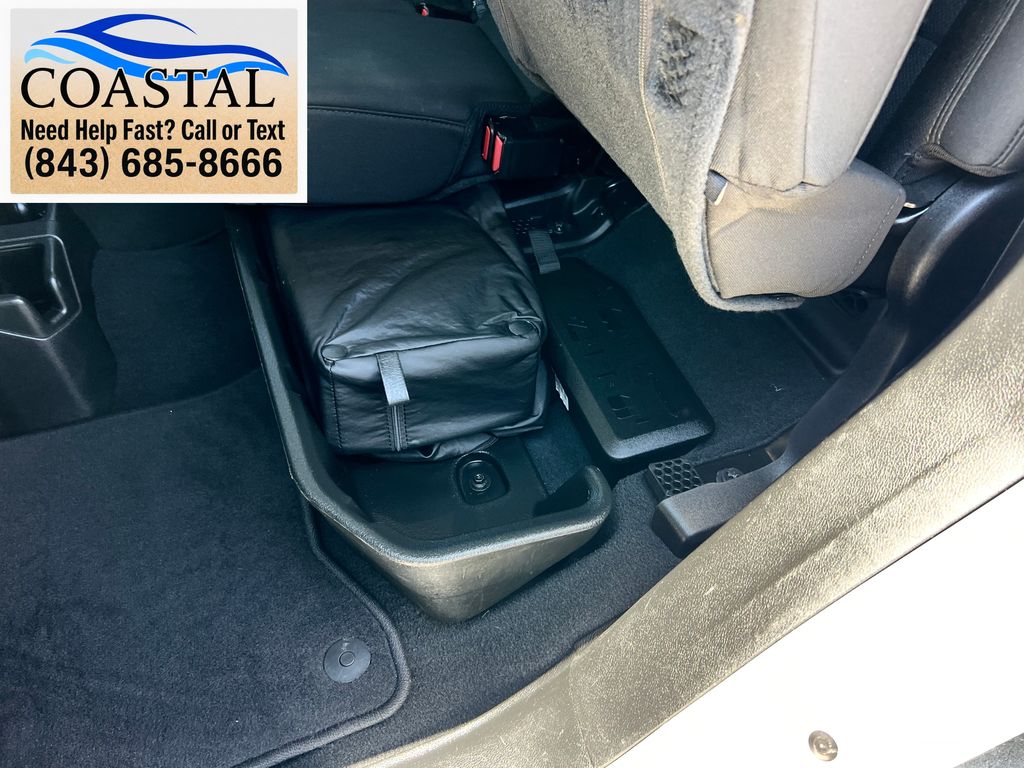 2022 Jeep Gladiator Altitude Silver at Bob King Buick GMC