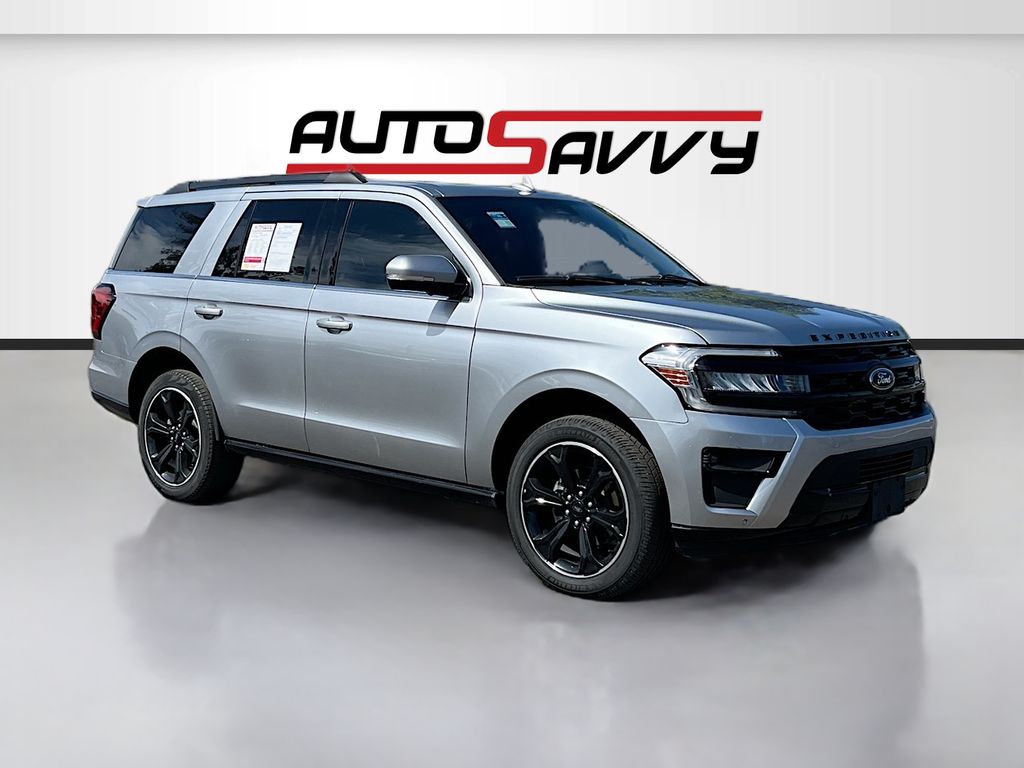 2024 Ford Expedition Limited's photo