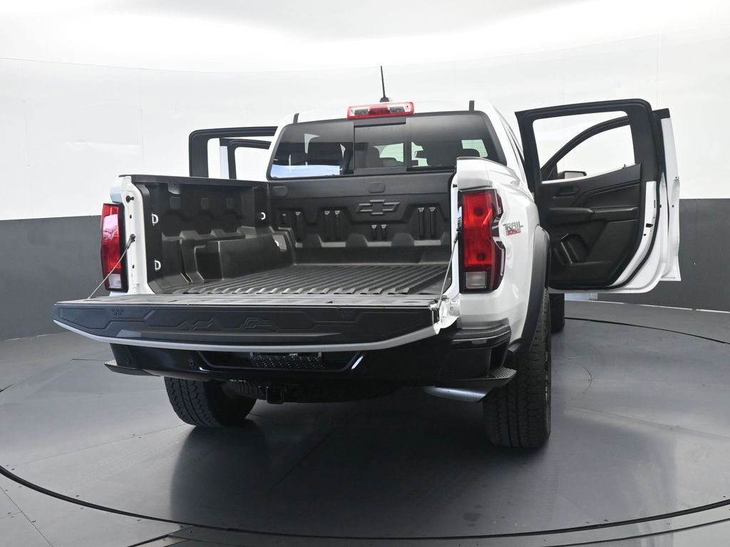 Used 2025 Summit White Chevrolet Trail Boss image 68