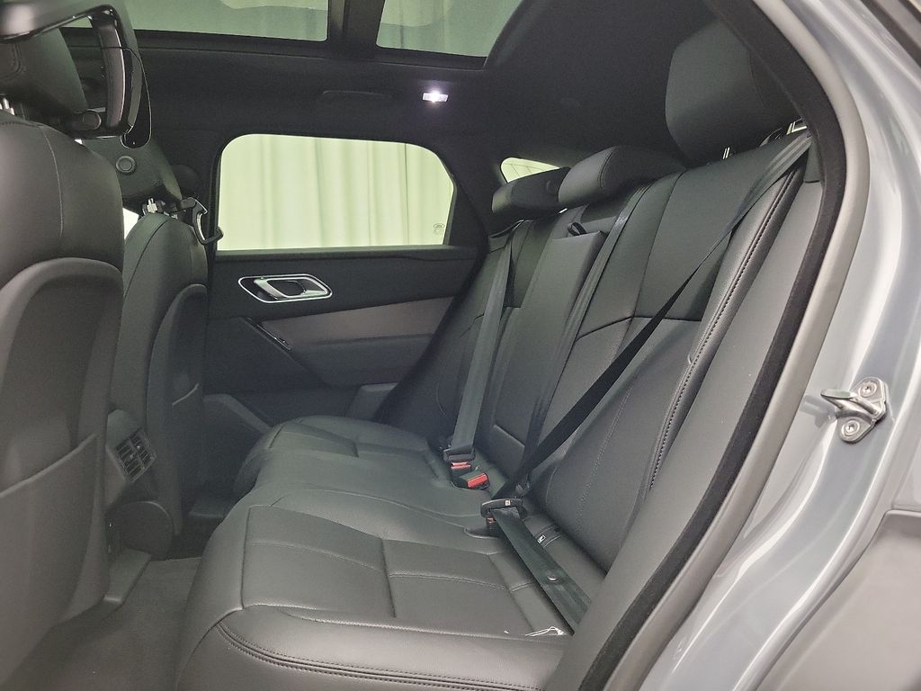 Thumbnail: 2025 Land Rover Range Rover Velar - 6