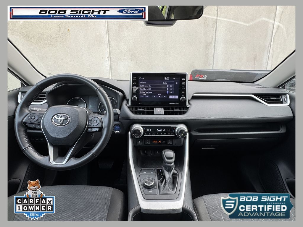2022 Toyota RAV4 Hybrid XLE