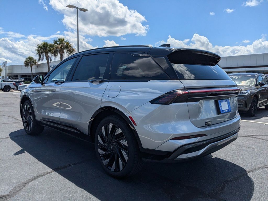 2025 Lincoln Nautilus Hybrid Reserve