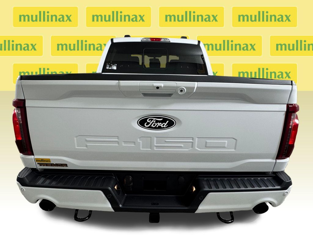 New 2026 White Ford Tremor image 17