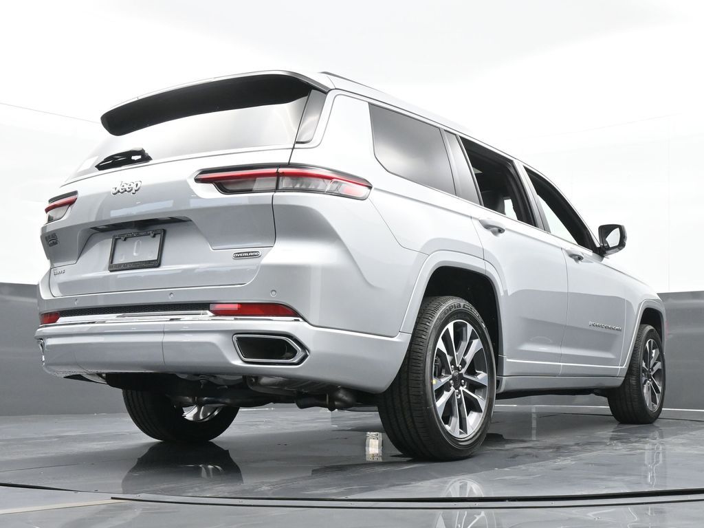 Used 2024 Silver Zynith Jeep Overland image 53