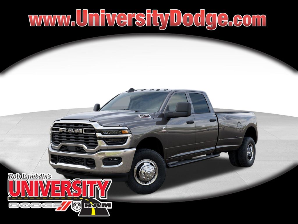 2026 RAM 3500 Tradesman Crew Cab LB DRW 4WD