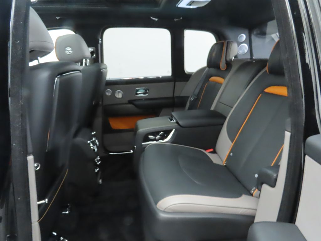 2020 Rolls-Royce Cullinan  22