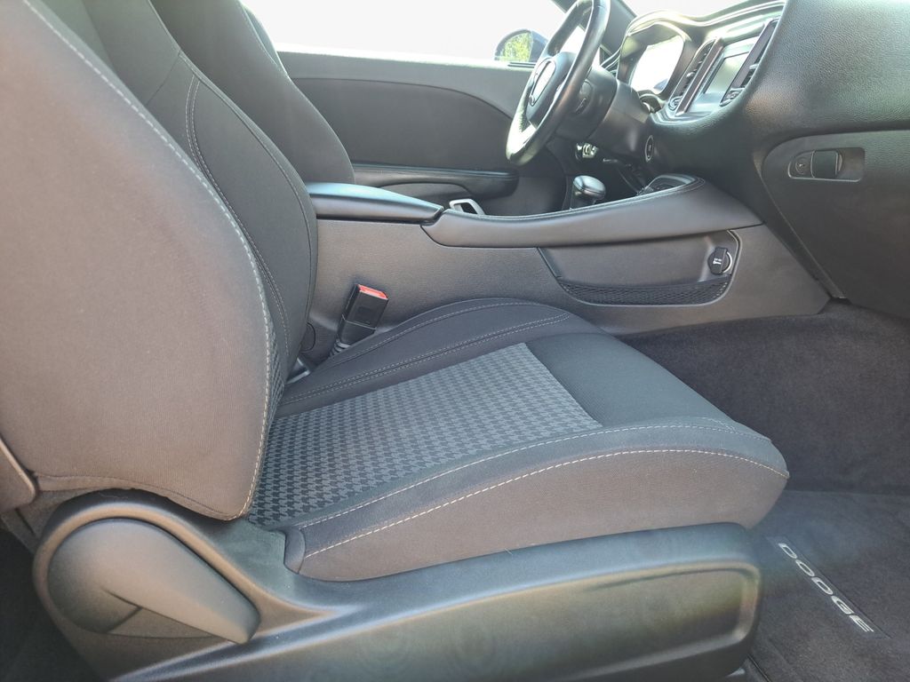 Used Car 2016 Dodge Challenger  Sxt For Sale Under $20,000 In Austin, Texas