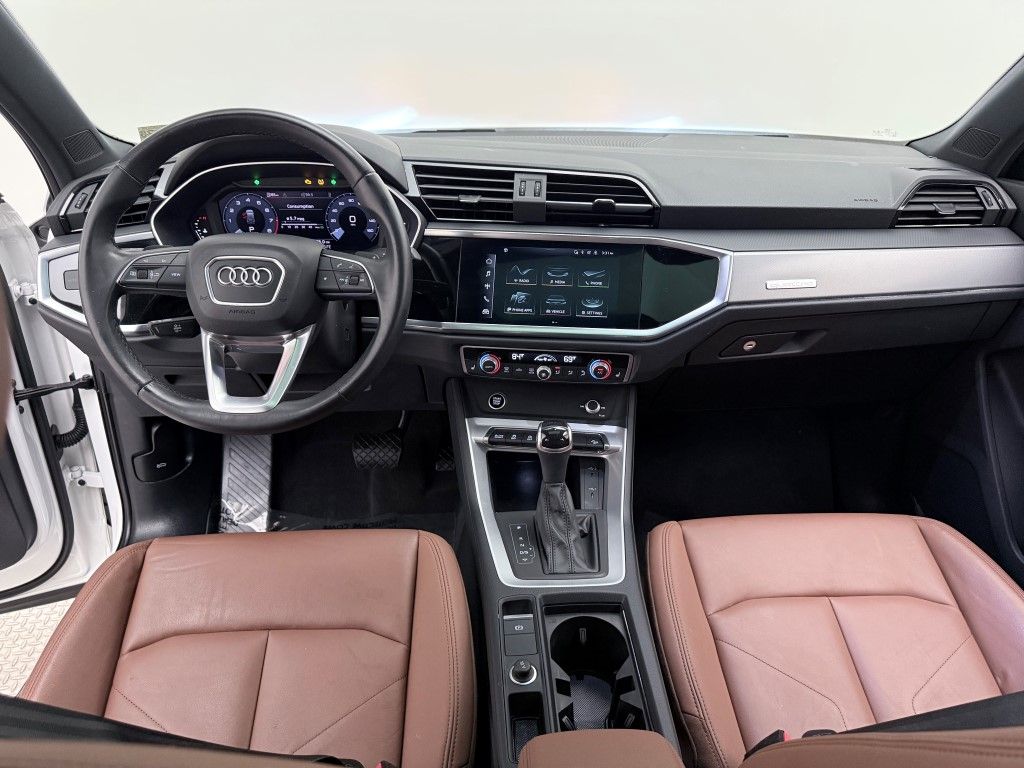 Thumbnail: 2022 Audi Q3 - 32