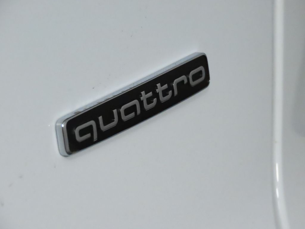 Thumbnail: 2026 Audi Q3 - 10