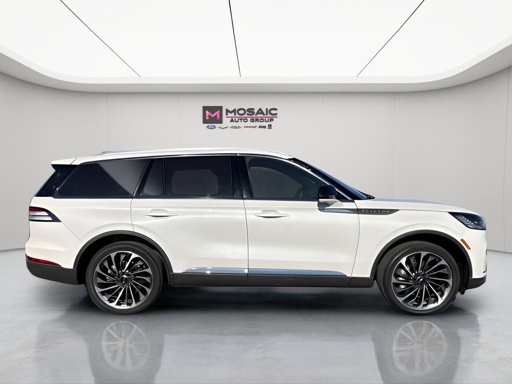 Used 2025 Lincoln Aviator Reserve with VIN 5LM5J7XC4SGL02406 for sale in Zumbrota, Minnesota