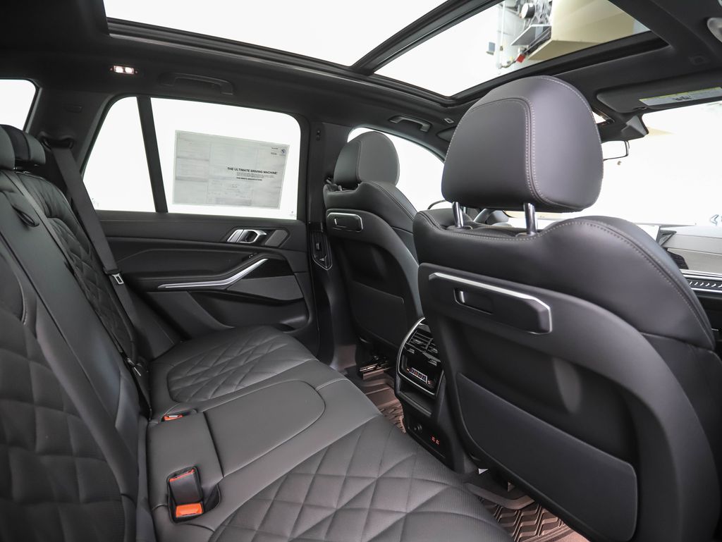 Thumbnail: 2026 BMW X5 - 26