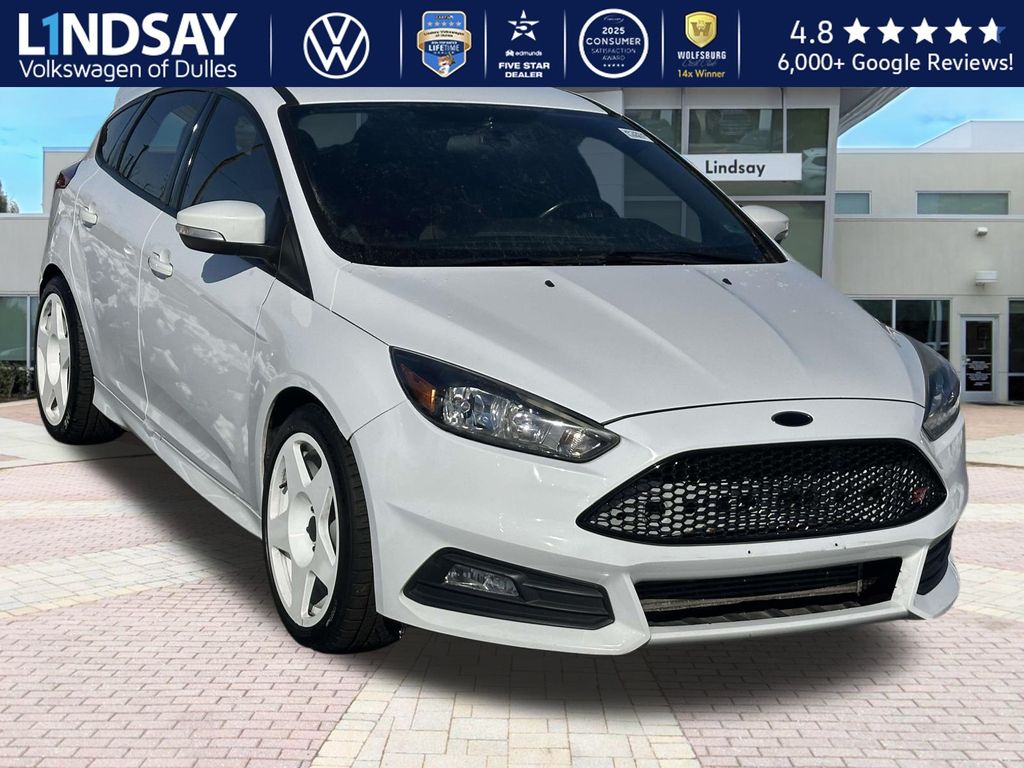 2018 Ford Focus ST