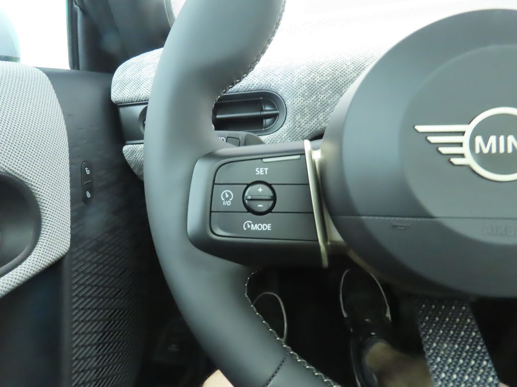 Thumbnail: 2026 MINI Cooper - 12