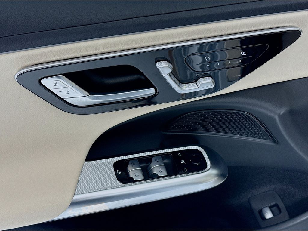 Thumbnail: 2026 Mercedes-Benz E-Class - 23