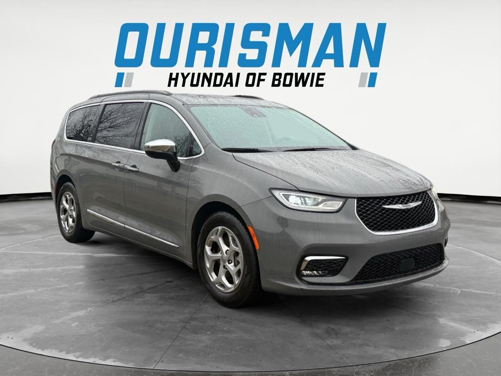 2023 Chrysler Pacifica Limited FWD