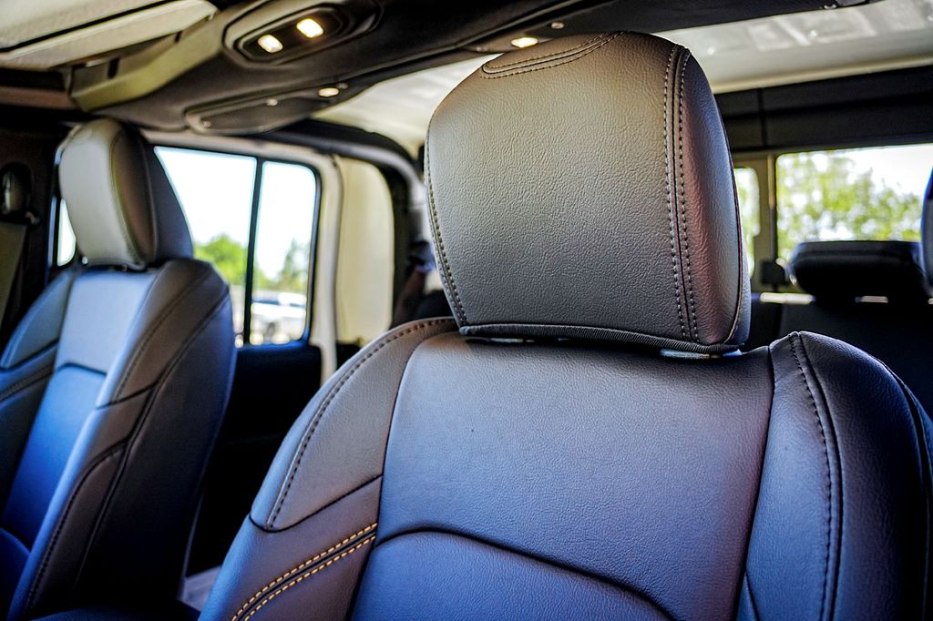 New Car 2025 Jeep Gladiator  For Sale Under $50,000 In Taylor, Texas