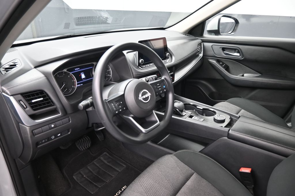 Used 2024 Nissan Rogue SUV