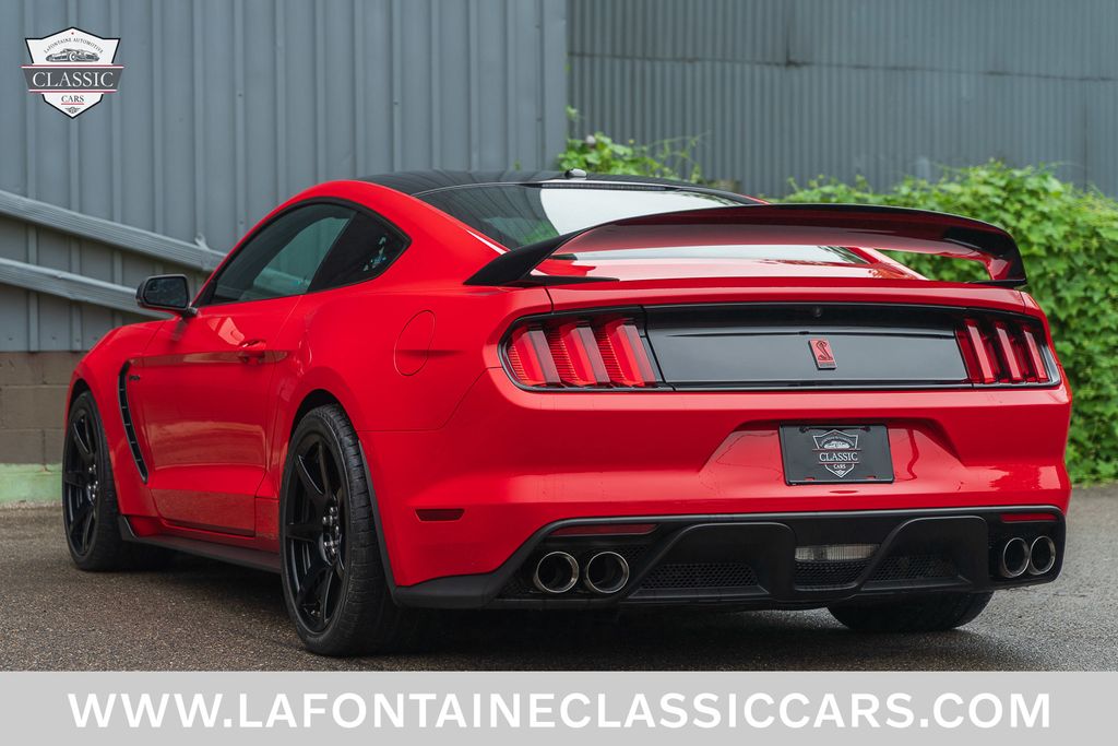 2017 Ford Mustang 28