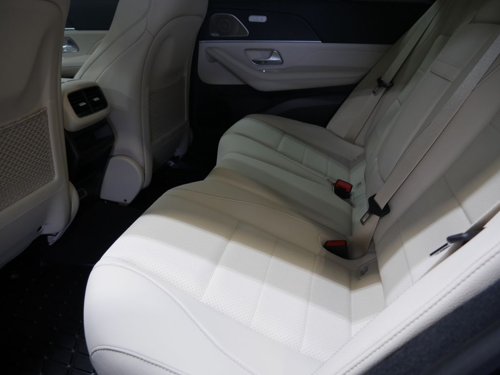 Thumbnail: 2026 Mercedes-Benz GLE - 24